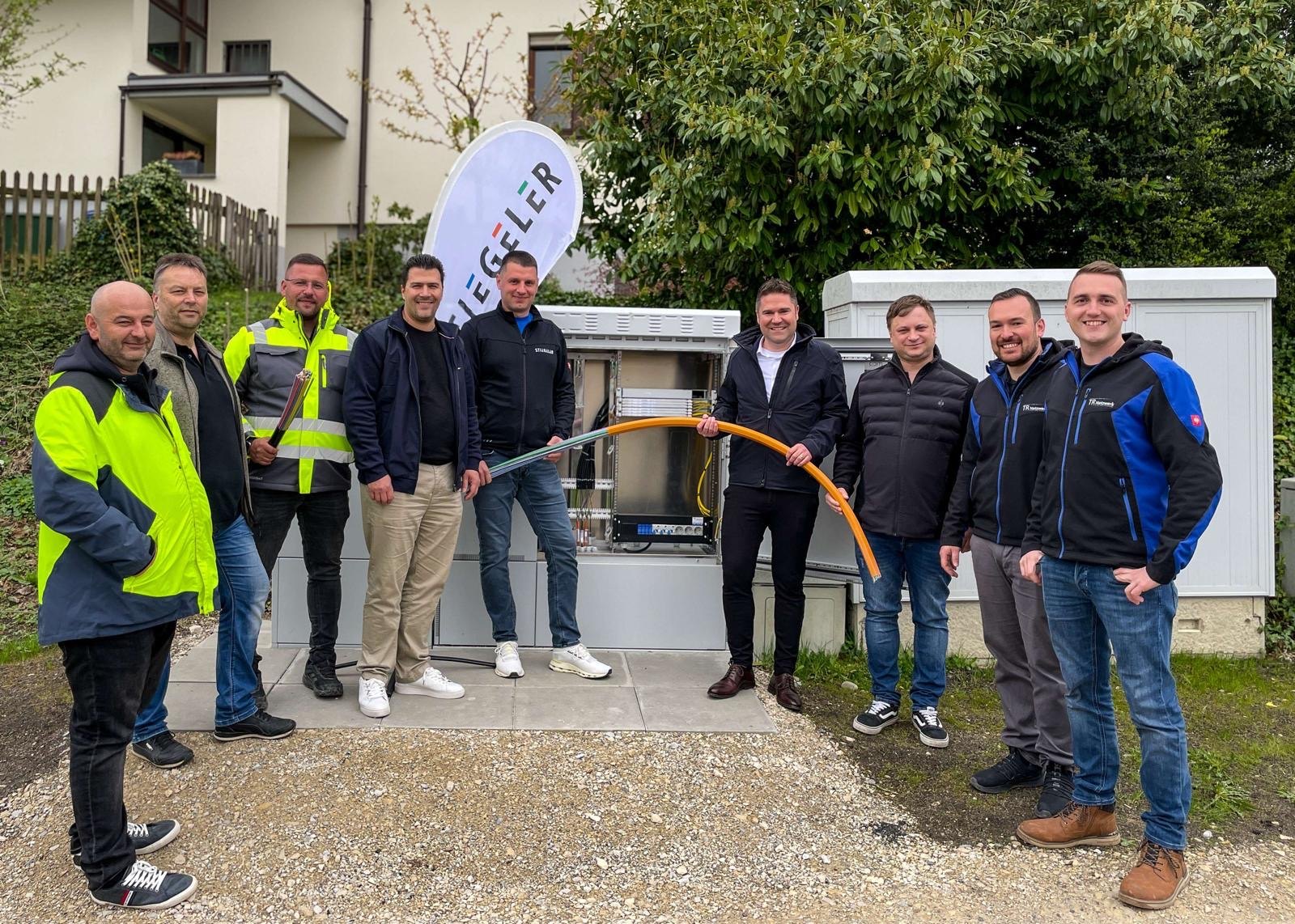 Spatenstich und Projektbeteiligte in Binningen